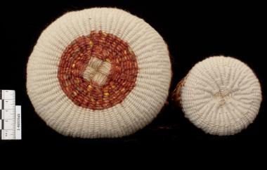 Base of cylindrical sally bags