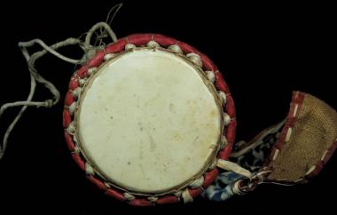 Talking drum detail