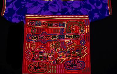 Mola blouse with two fish, probably in a cage. (full view, back)