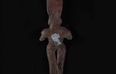 Female Human Figurine (back). Chupícuaro, Mexico, Late Preclassic period (500 – 0 B.C.E.) Cat. #3-460. Height 3 1/8 in, width 1 ¾ in, depth 5/8 in.