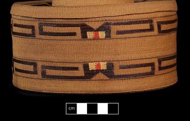 Rattle-top basket