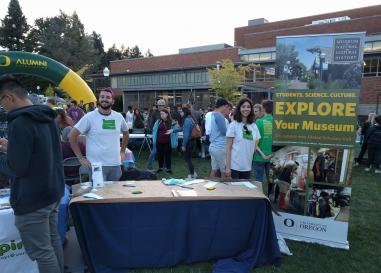 MNCH Ambassadors tabling at UO event