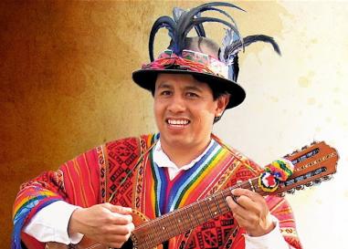 Andean musician Alex Llumiquinga Perez